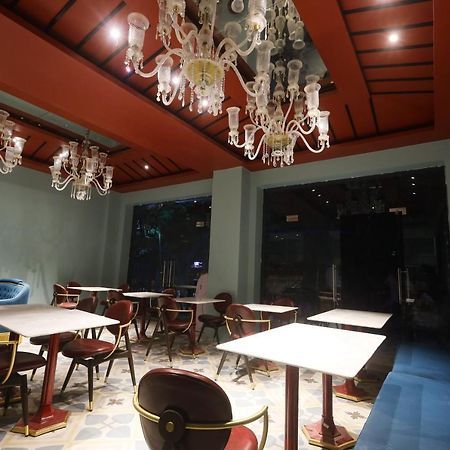 The Saga Hotel New Delhi Exterior foto