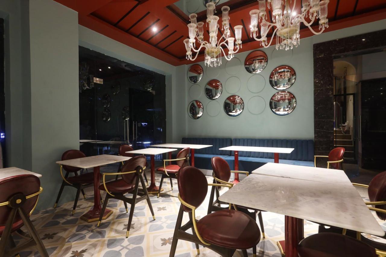 The Saga Hotel New Delhi Exterior foto