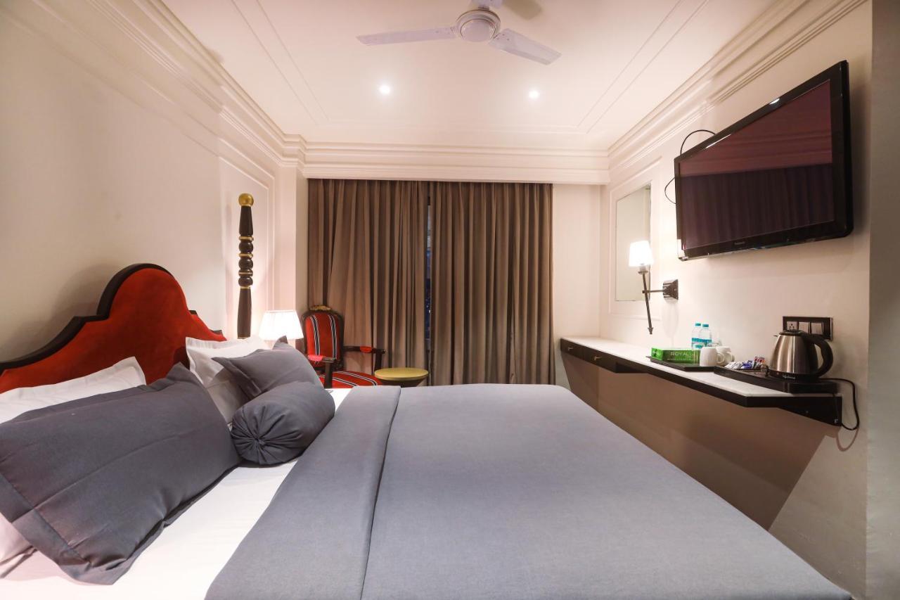 The Saga Hotel New Delhi Exterior foto