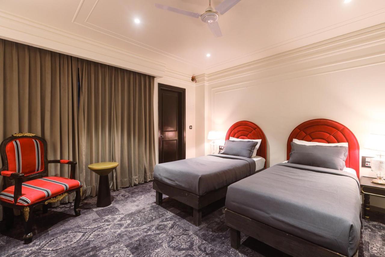 The Saga Hotel New Delhi Exterior foto